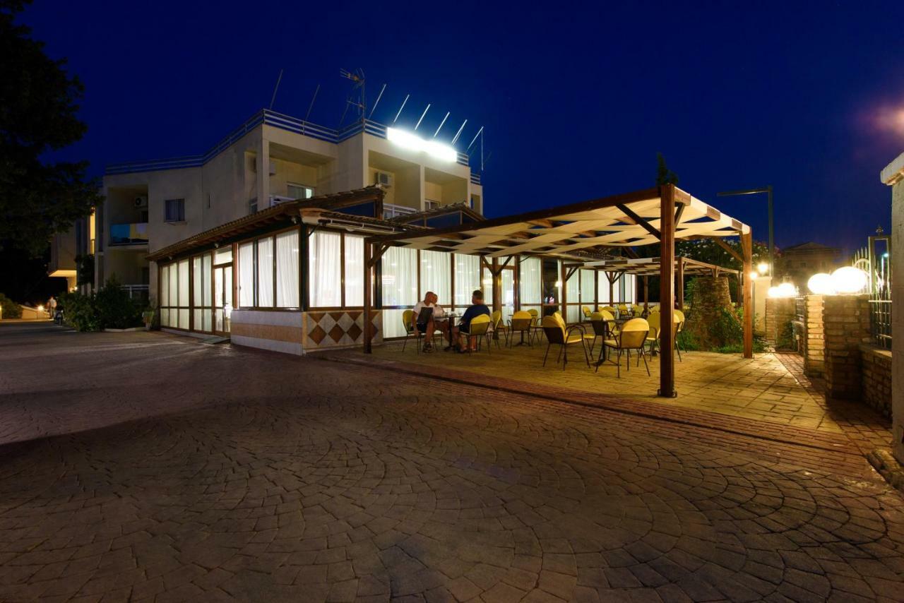 Amalia Hotel - Adults Only Dassia  Exterior photo