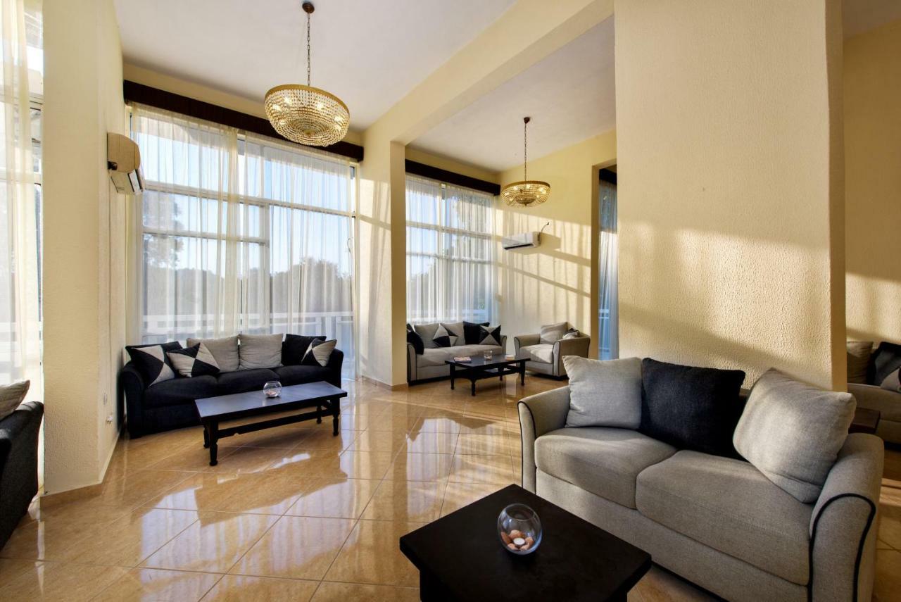 Amalia Hotel - Adults Only Dassia  Exterior photo